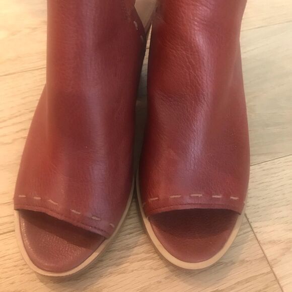 Frye Chestnut Brown Sling Back peep toe Chunky Leather Heels - Picture 3 of 9